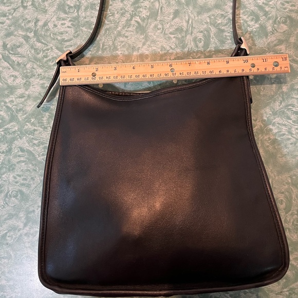 Vintage 90s Legacy Coach Purse - Picture 10 of 15